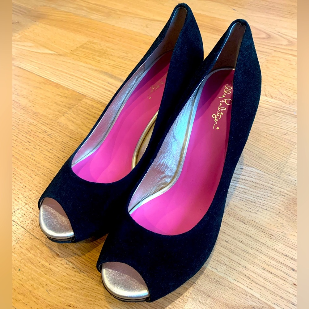 Lilly Pulitzer Suede Peep Toe Wedge Slip On Heels in Black Size 9